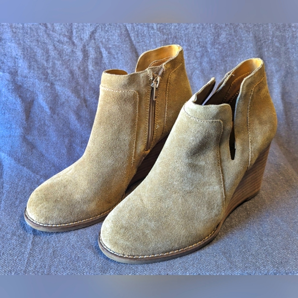 Lucky Brand Leather Suede ankle booties